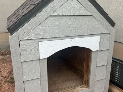 Large Insultaed Dog House