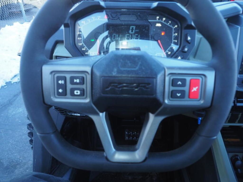Main image 8