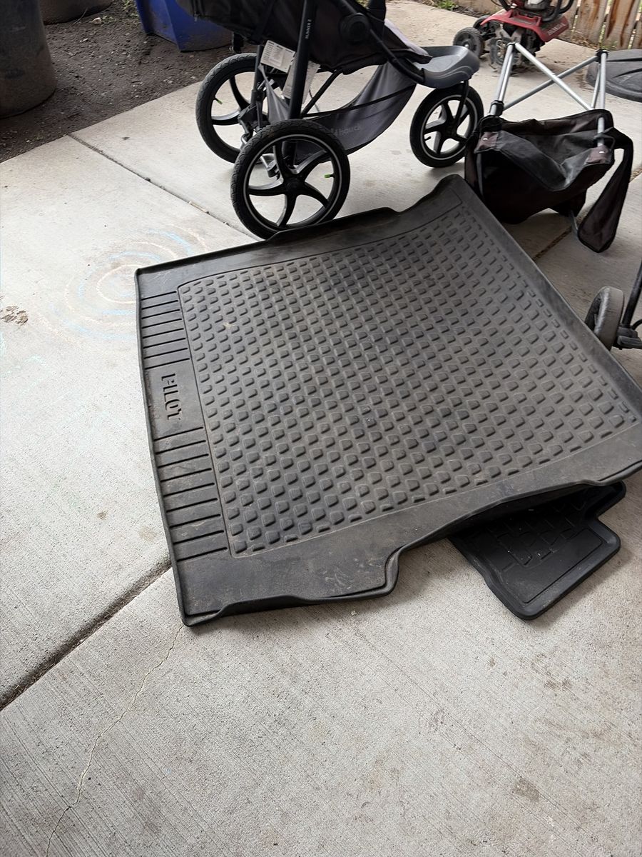 Honda Pilot All-Weather Rubber Floor Mats - Full Set, Black