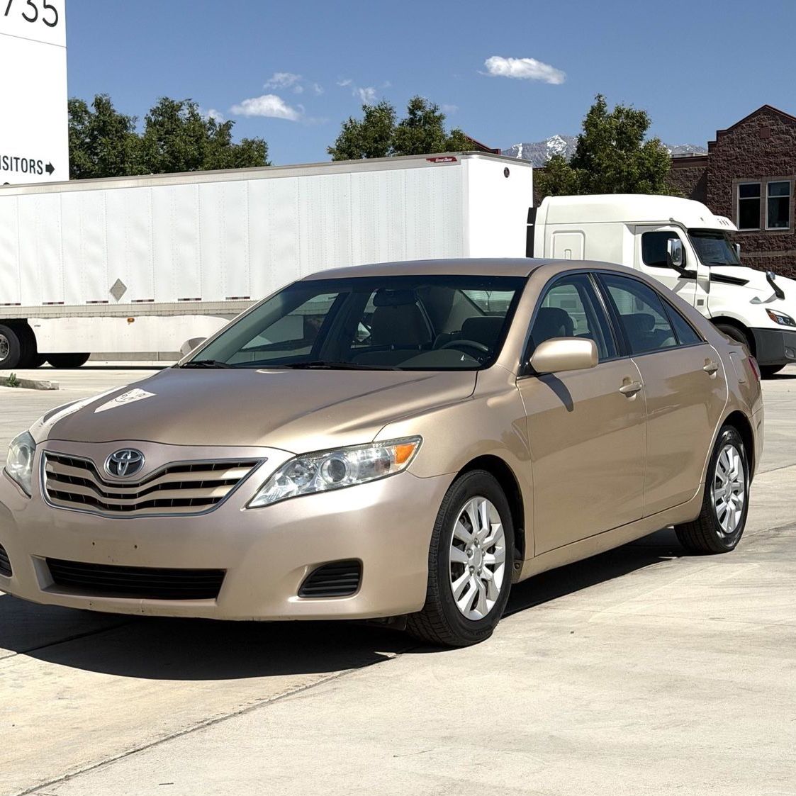 2010 Toyota Camry LE