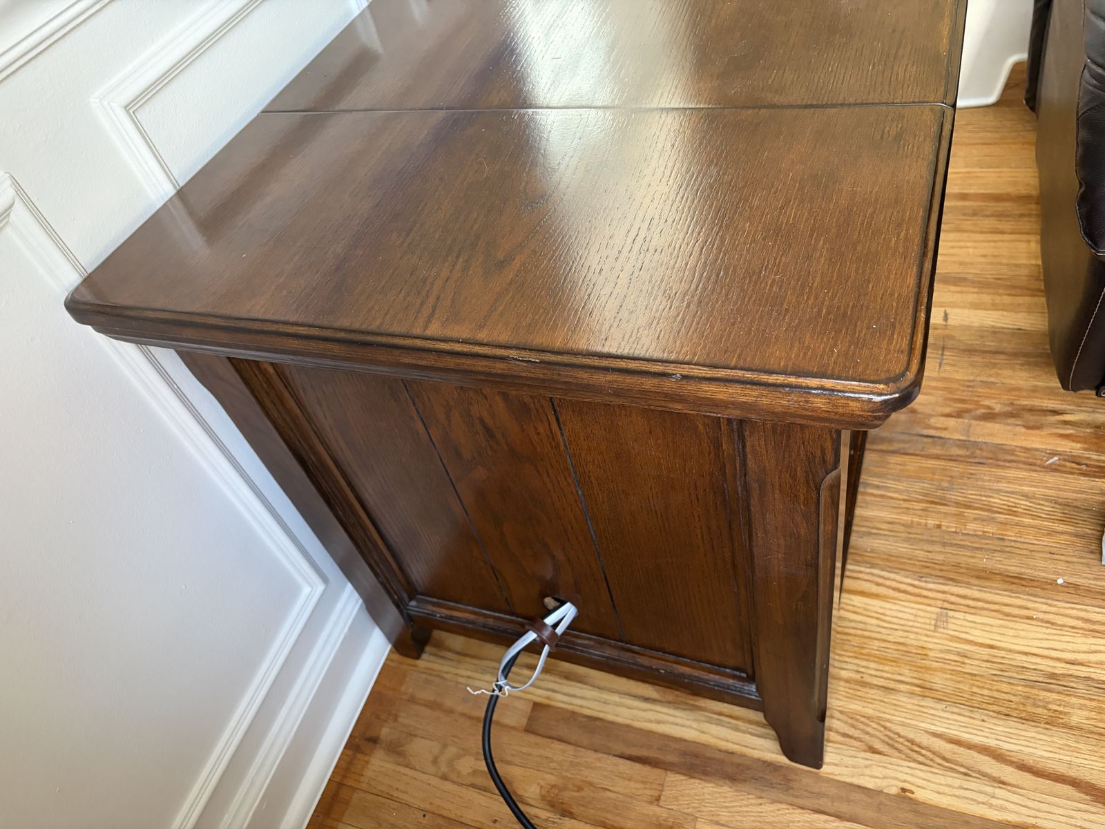 Main image 3