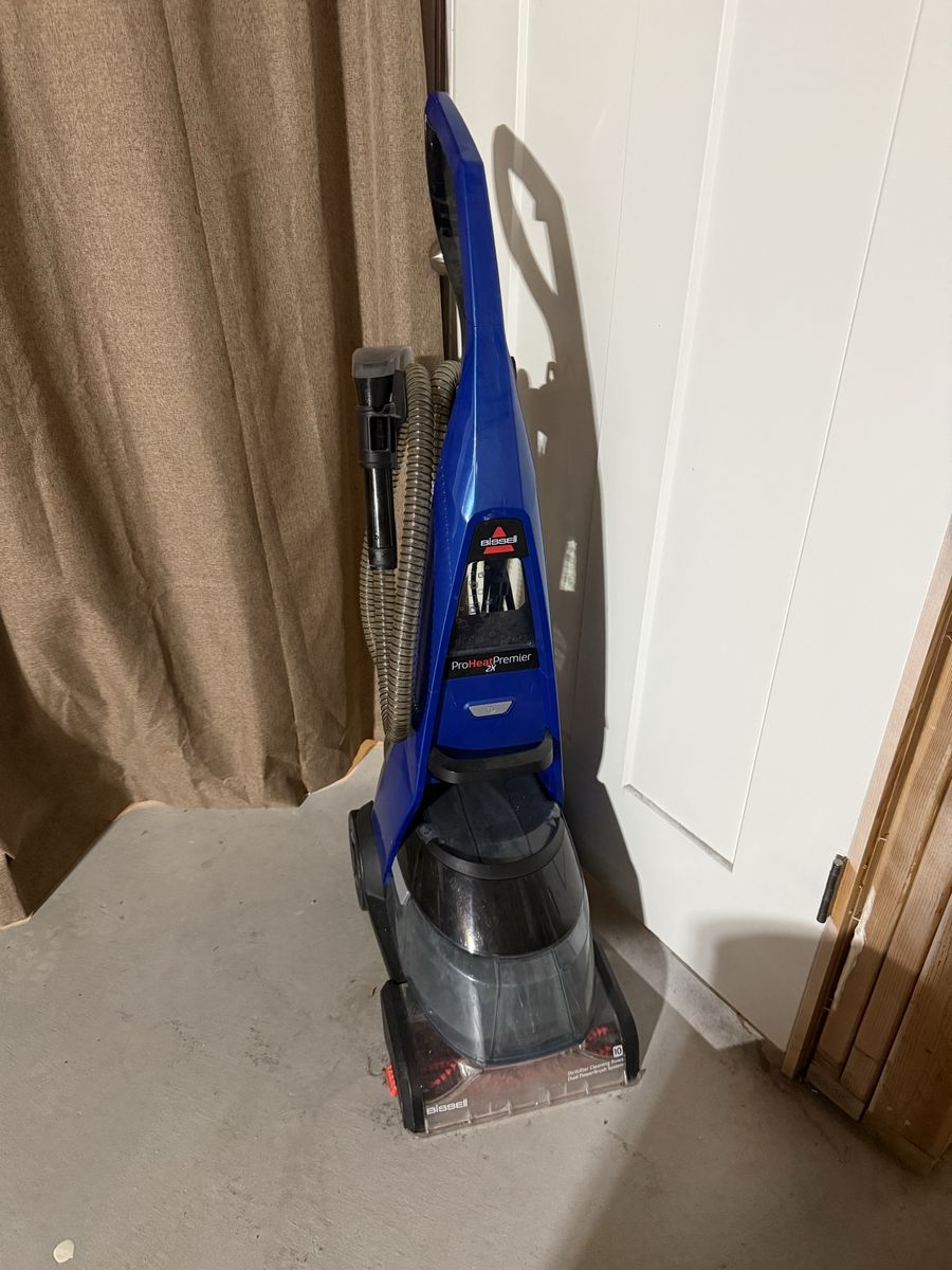 Carpet cleaner