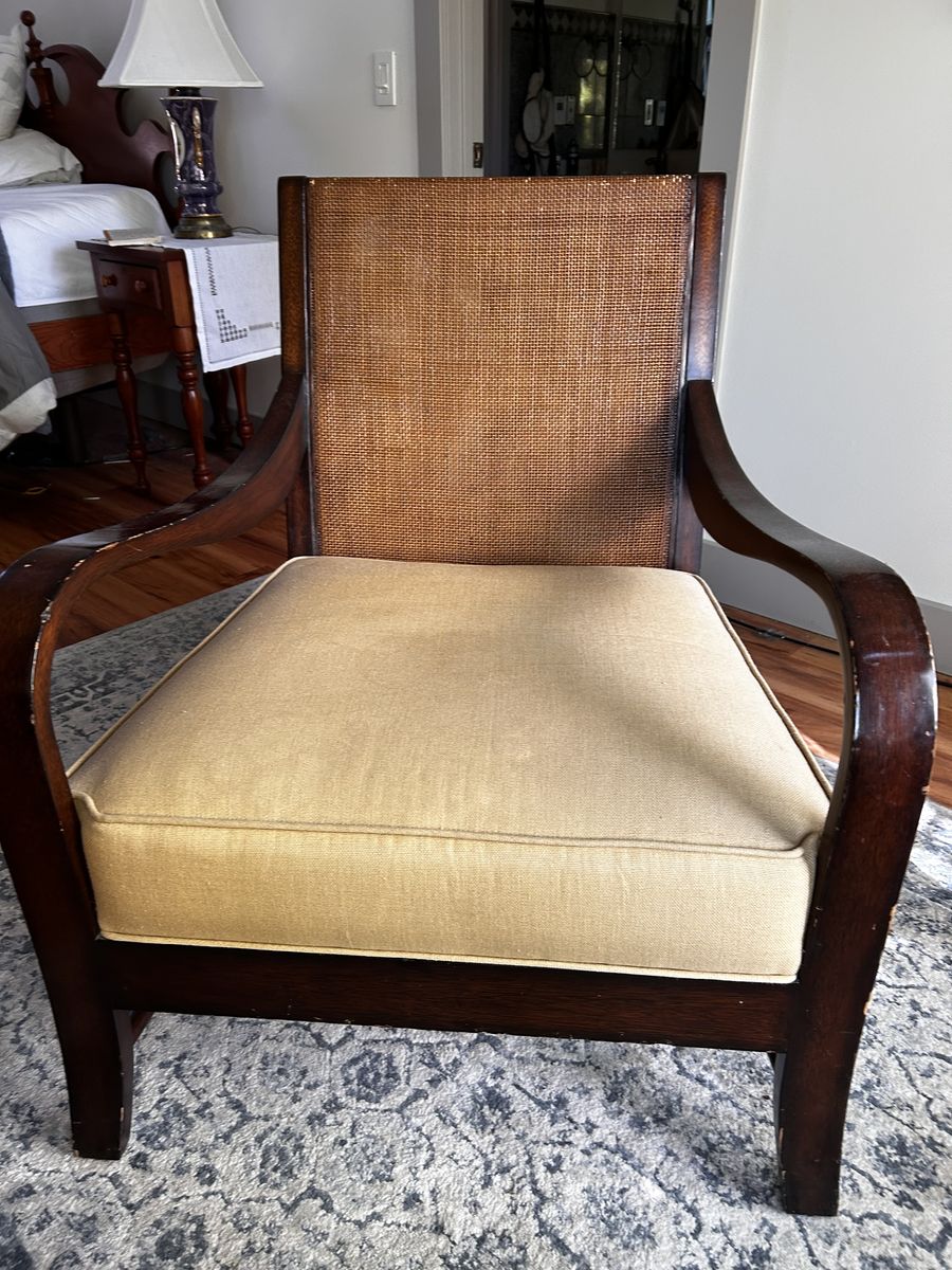 Sitting chair
