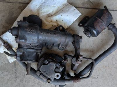 Suzuki sidekick/geo tracker power steer box and pump and reservoir