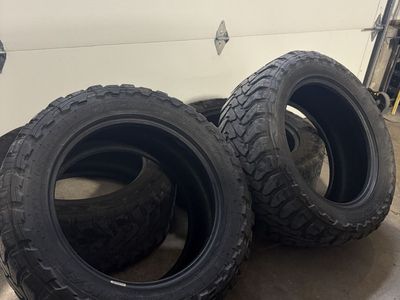 33x12.50r20 Toyo open country M/T