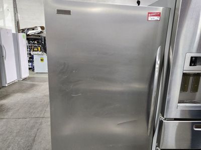 GREAT FRIGIDAIRE STAINLESS STEEL 17CF UPRIGHT FROST FREE FREEZER
