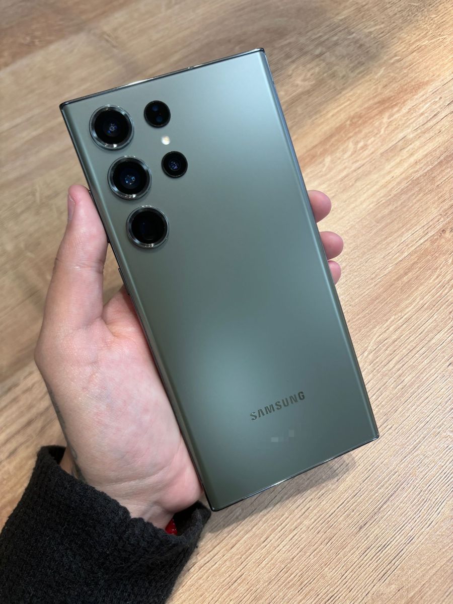 Samsung Galaxy S23 ULTRA 5G - 512GB - Unlocked