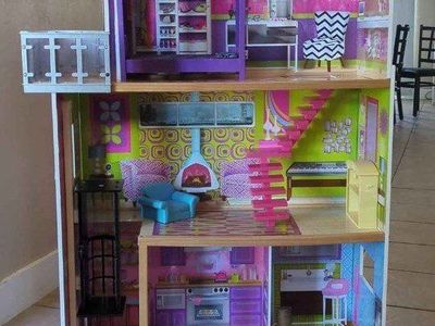 Dollhouse