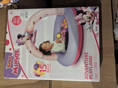 Disney Junior Minnie Mouse Adventure Playland Inflatable Ball Pit with 15 Balls