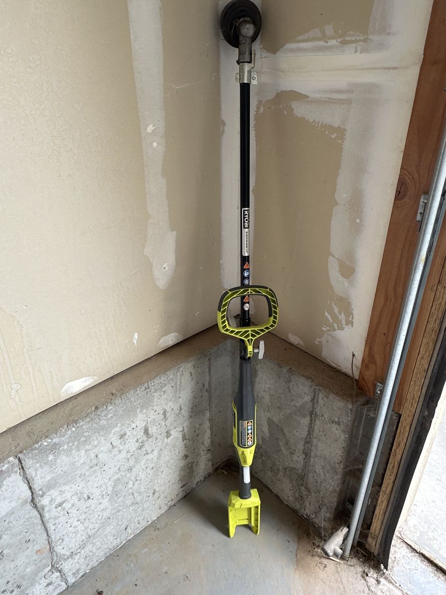 Ryobi weedwhacker