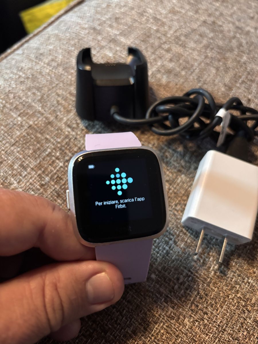 Fitbit Versa 2 Smartwatch - Petal/Copper Rose with Charger - Used Good Condition