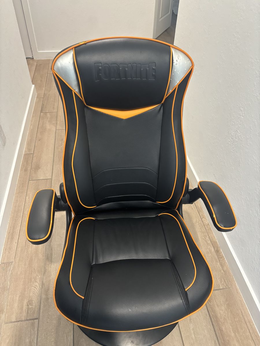 RESPAWN by OFM OMEGA-03 Gaming Chair