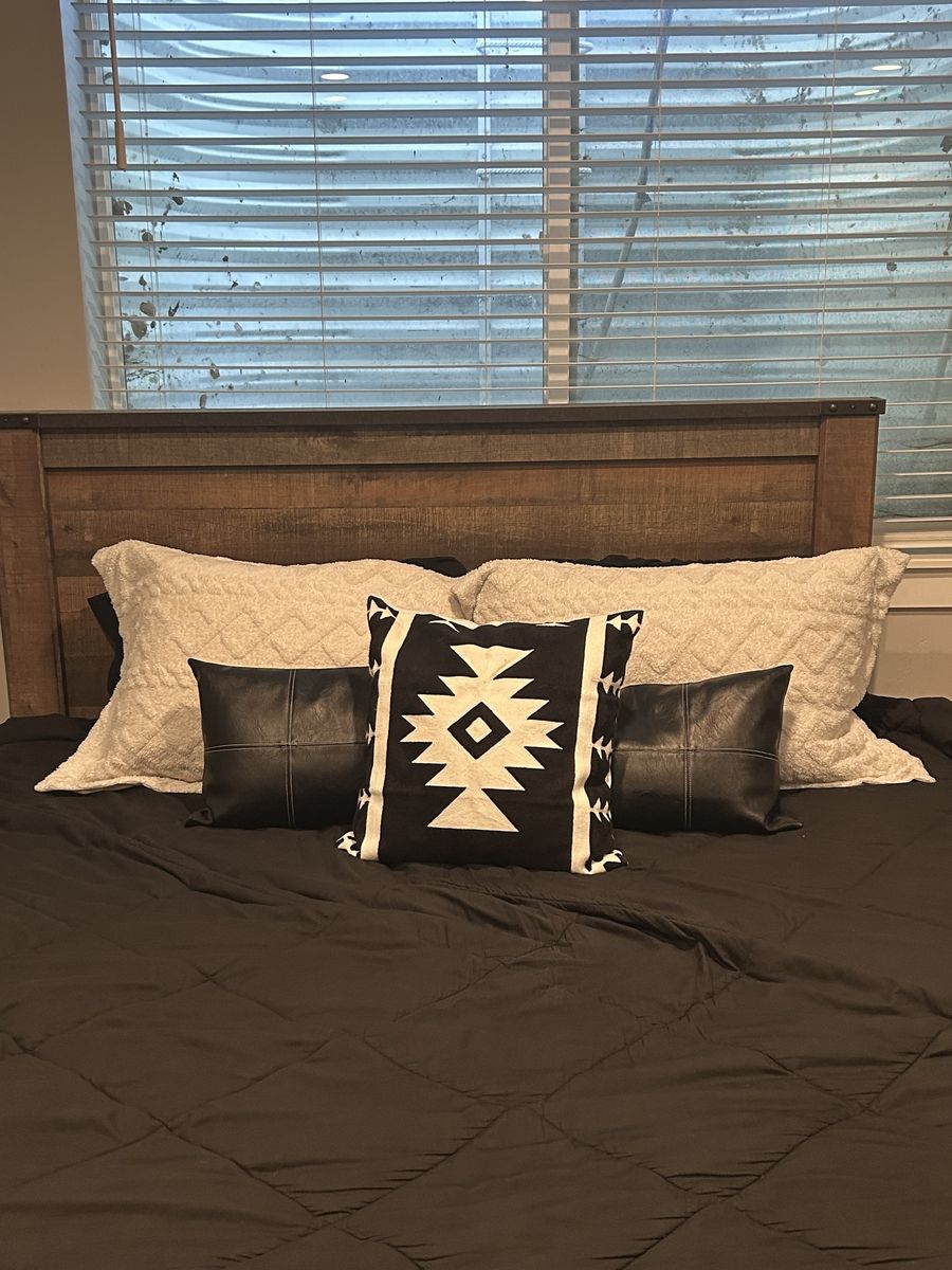 Throw Pillow Set — 5 Pieces, Black/White/Cream