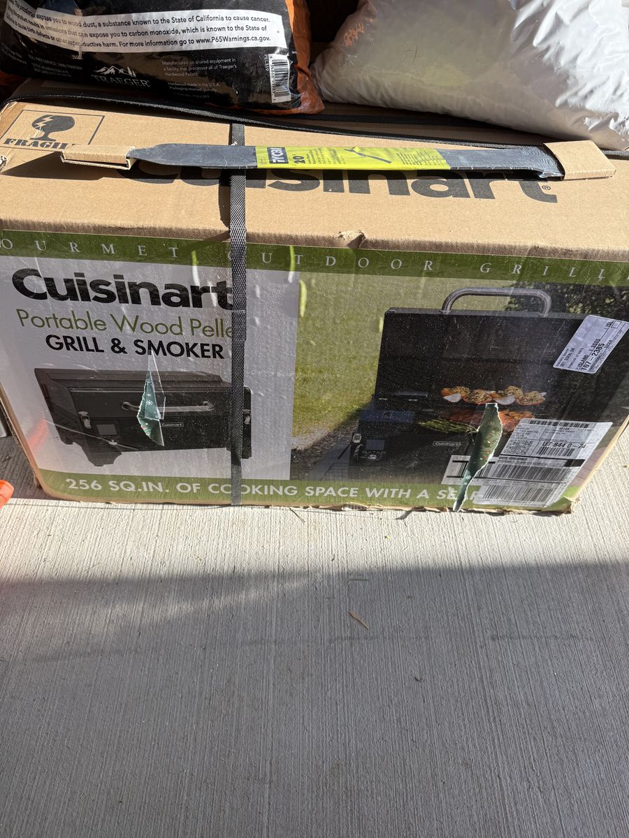Cuisinart grill and smoker