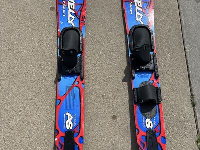 Youth Water Skis