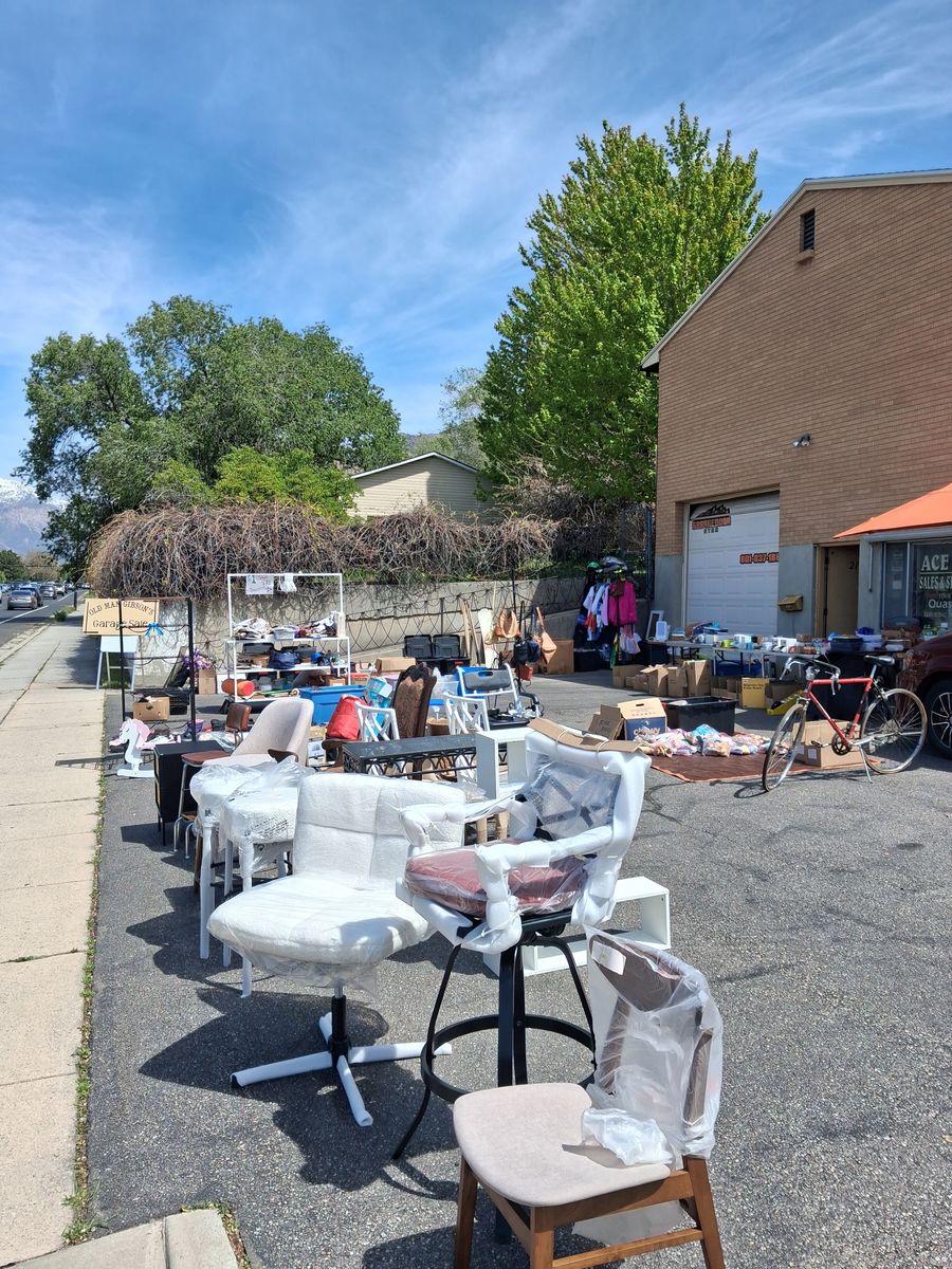 Old- man-Gibsons parking lot sale...