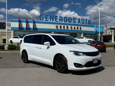 2020 Chrysler Pacifica Hybrid Limited