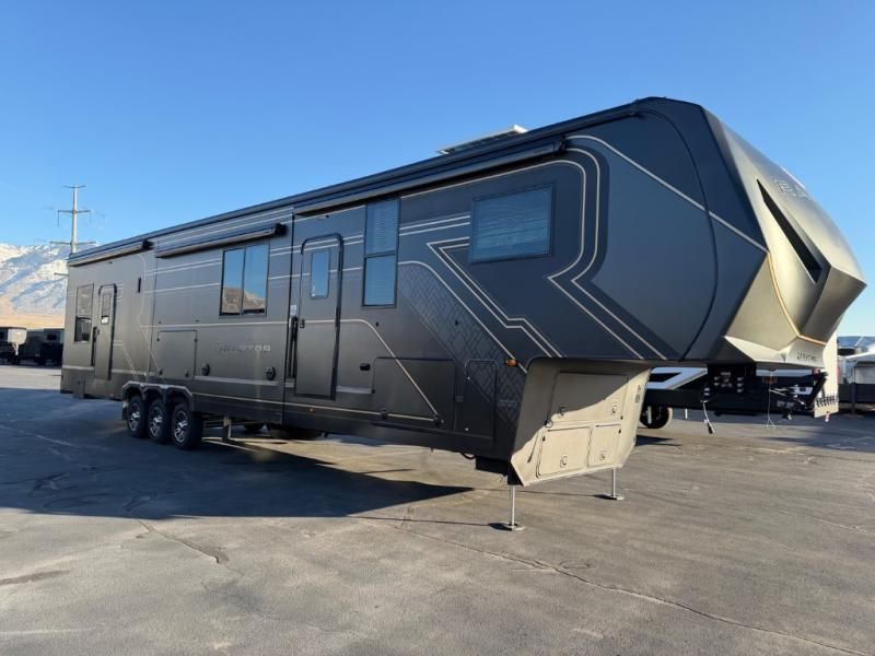New 2026 Keystone Raptor 433