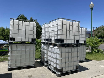 275 Gallon Water totes, IBC tanks, intermediate bulk containers