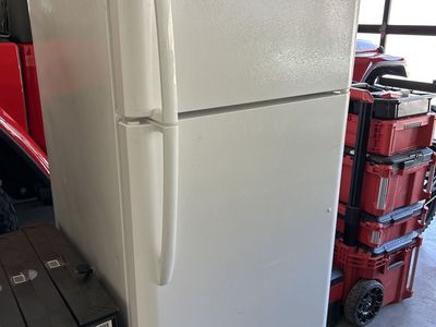 Frigidaire Top Freezer Refrigerator, White