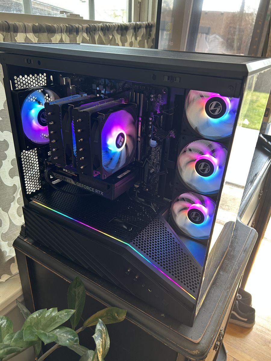Awesome Gaming PC-5060, 5600x, 32gb RAM, 2tb nvme