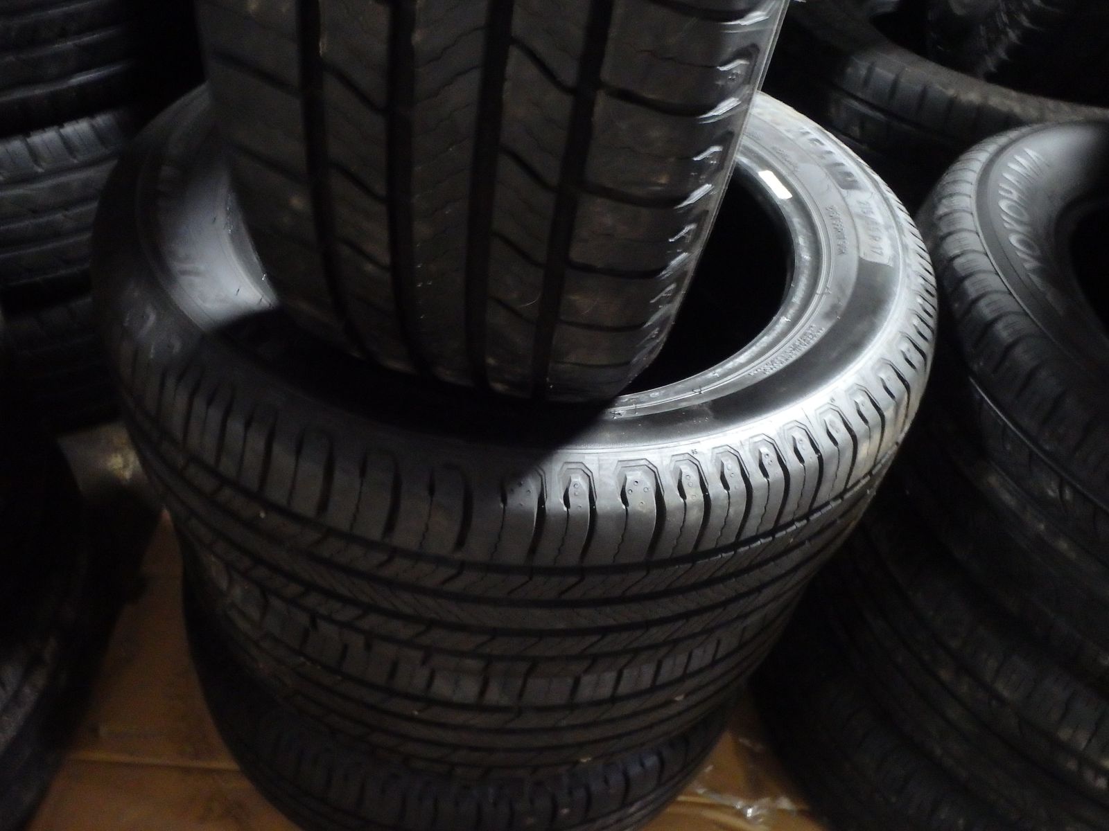 215/55R17 MICHELIN DEFENDER 2 SET OF USED TIRES