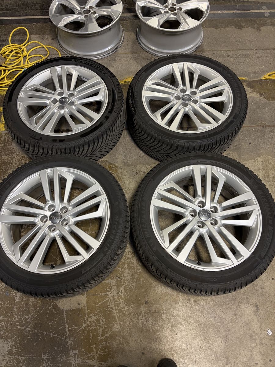 OEM AUDI Q5 Wheels and Michelin Cross Climate2 tires 255/45/20