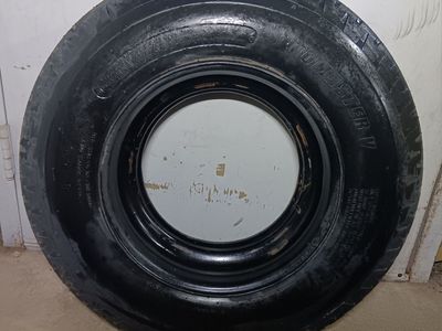 14.5 inch Trailer Wheel and Tire Load Range H 16 Ply Tire