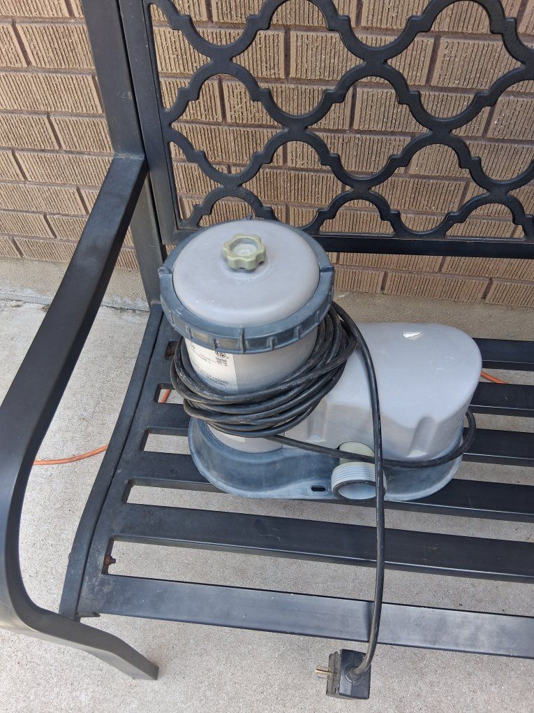 Bestway Flowclear 58390E 0.14HP Filter Pump for Above Ground Pools - 110-120V 60Hz