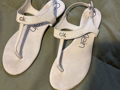 Women's Size 8 White Calvin Klein Sandals