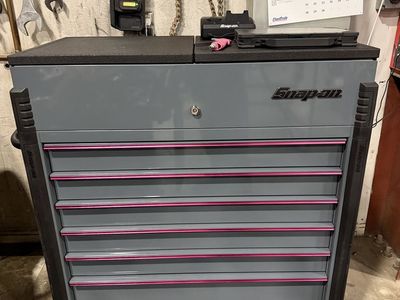 Snap on roll cart box with tools