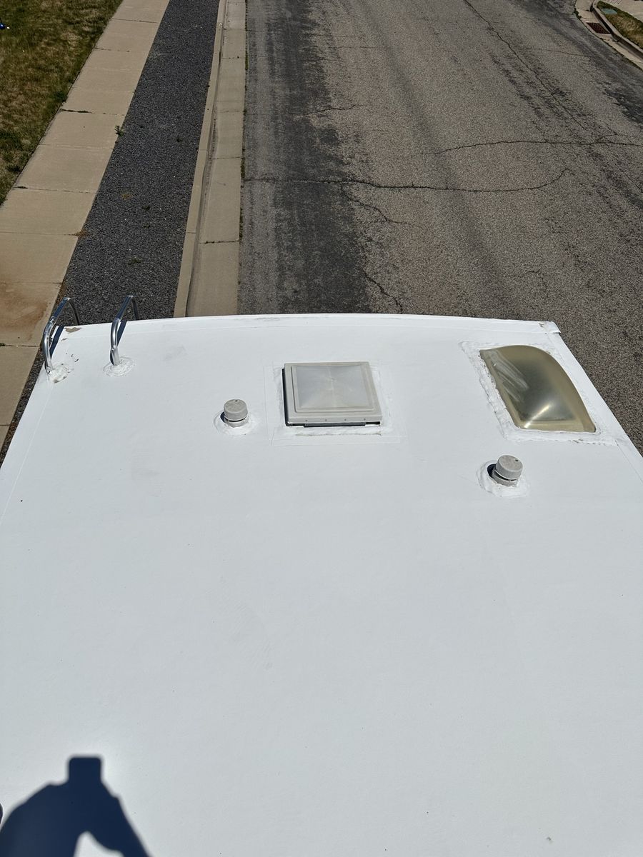 Main image 6