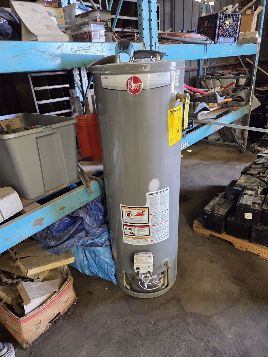 Like new Rheem water heater