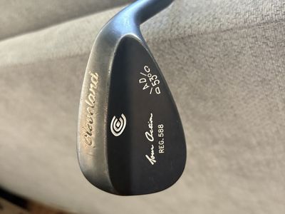 Cleveland Tour Action REG. 588 Golf Wedge - 53 Degree Lob Wedge - Right Handed