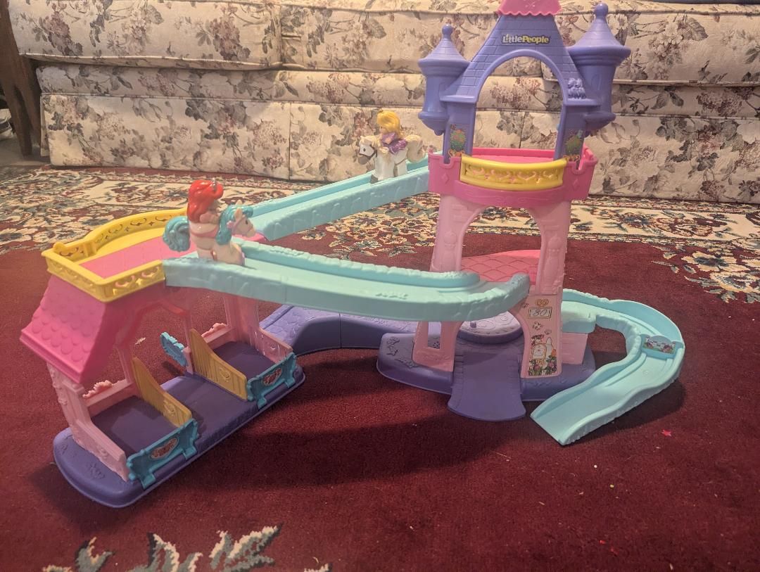 Fisher-Price Little People Clip Clop Castle Play Set w/ Ariel & Rapunzel