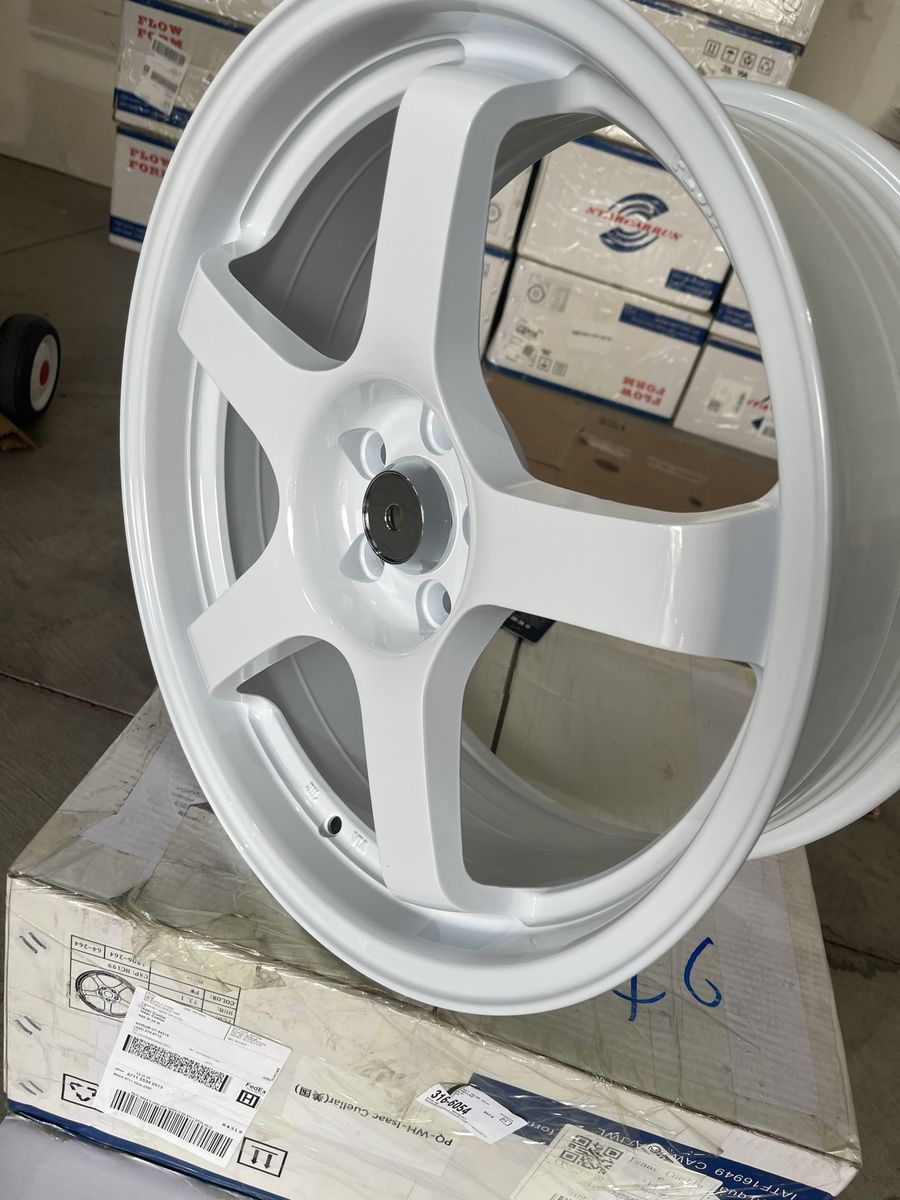 Main image 4