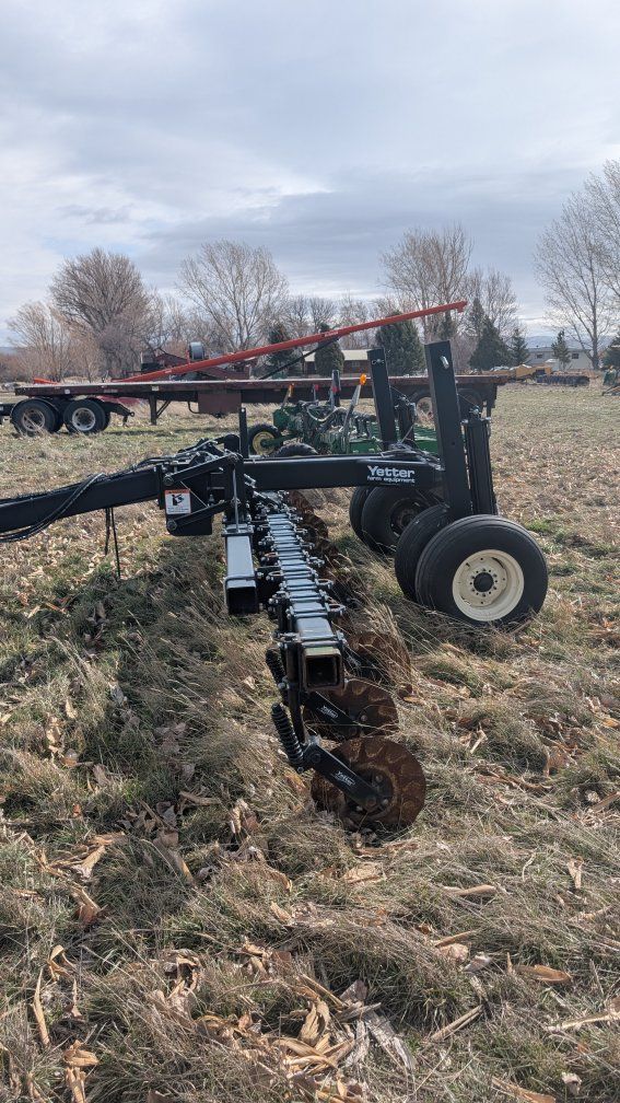yetter no-till cart
