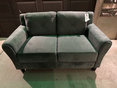 Couch (never been used)
