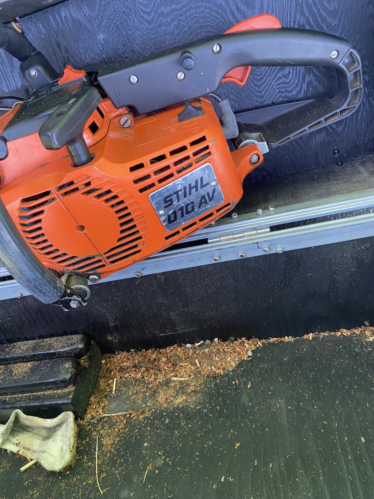 Sthil 010 AV with box