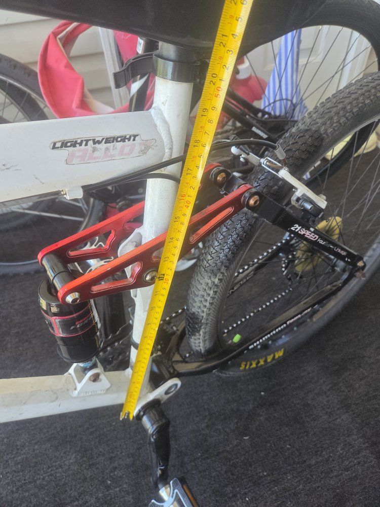 Genesis Lightweight Mountain Bike, White, Shimano Tourney, tire size 26.