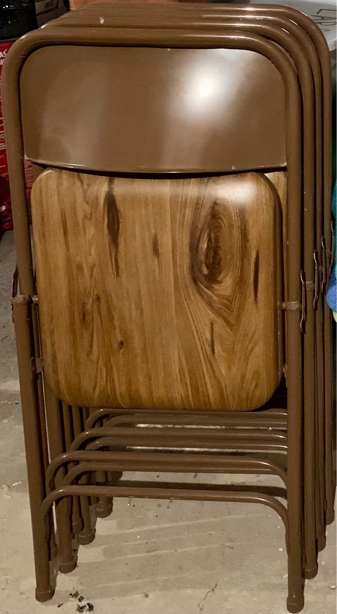 Folding Card Table and 4 matching folding metal Chairs
