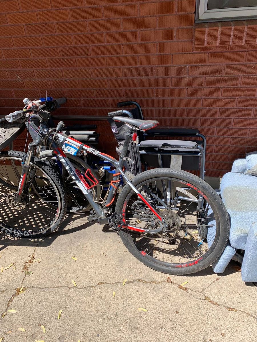 Giant bike