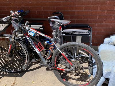 Giant bike