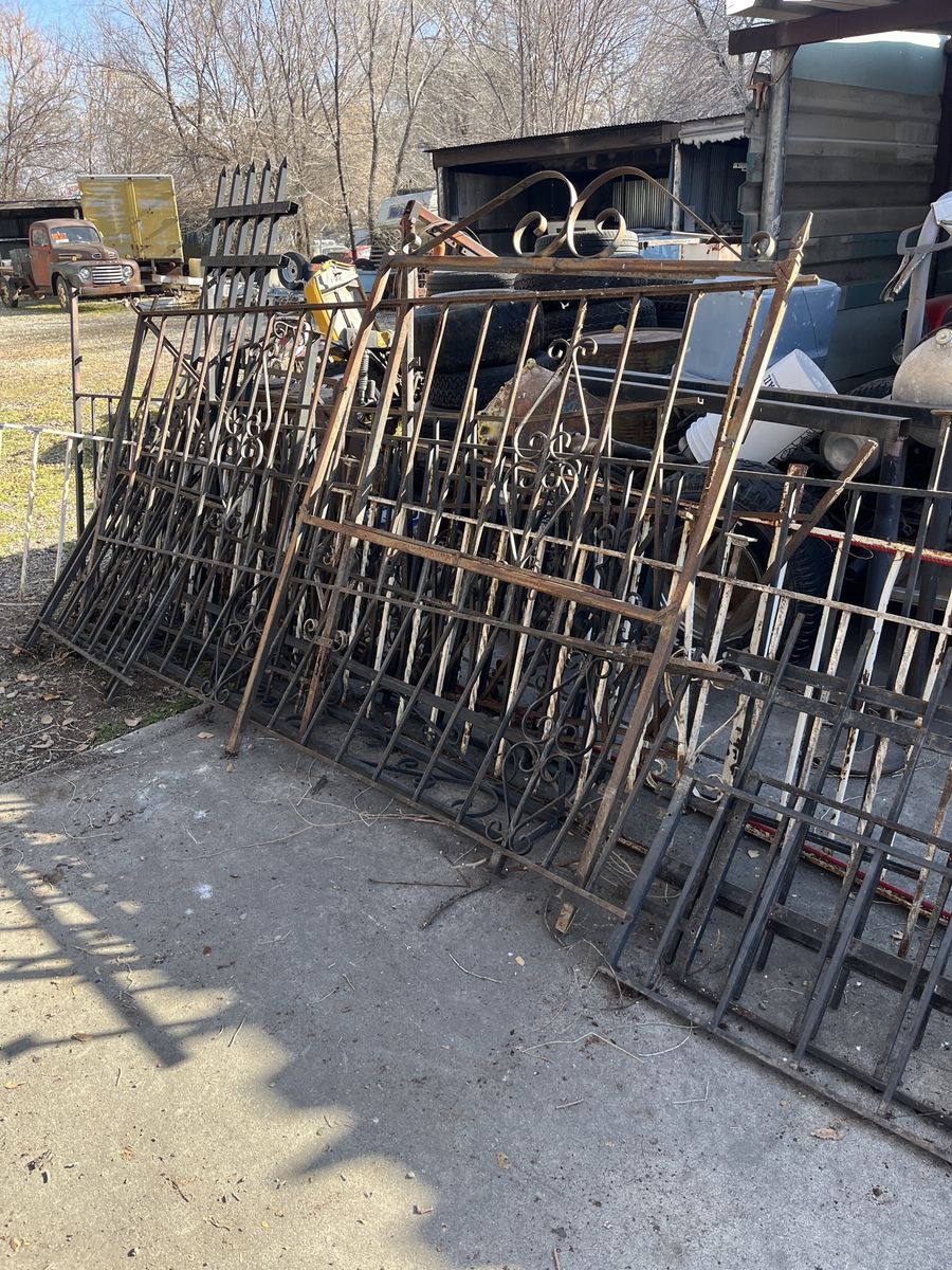 Rod Iron Fencing