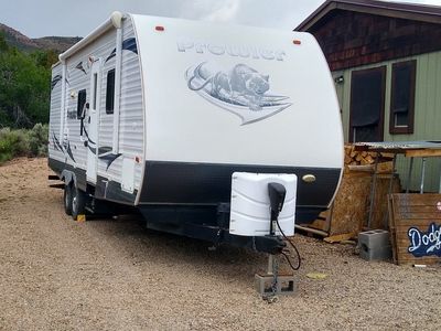 2011 Prowler one owner excellent condition (Fruitland Ut)
selling 2011