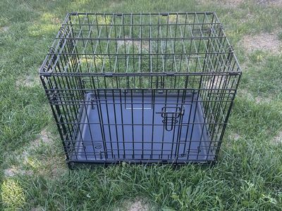 Collapsible Black Wire Dog Crate Kennel - Small/Medium Pet Carrier with Tray