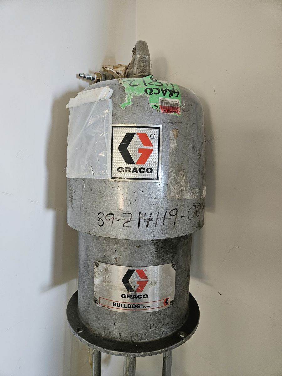 Graco air motor with displacment pump