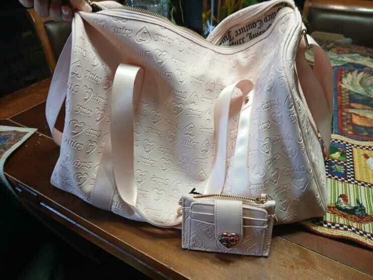 Juicy Couture Blush Pink XL Weekender Duffel Bag W/Matching Wallet