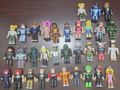 ROBLOX 33 Action Figures.
