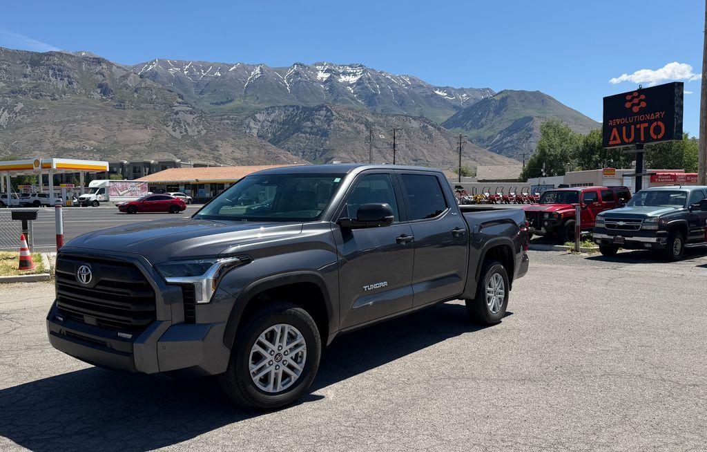 2024 Toyota Tundra SR5